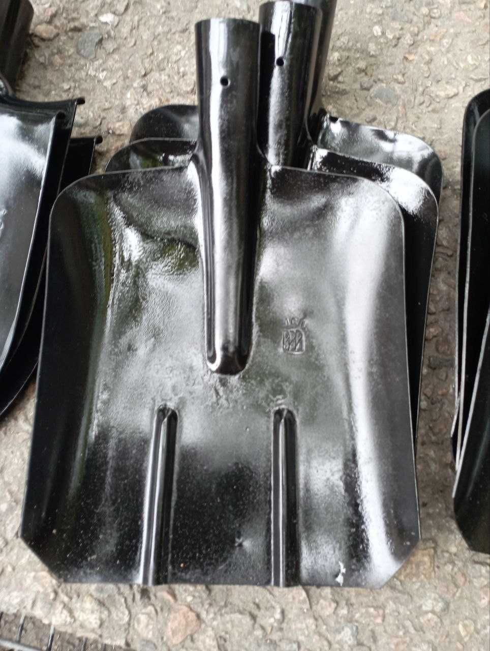 Продам  Лопата совкова.