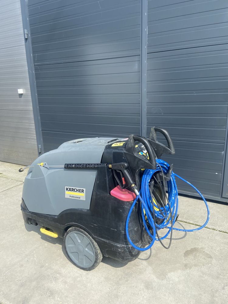 Myjka gorącowodna KARCHER HDS 7/12-4M