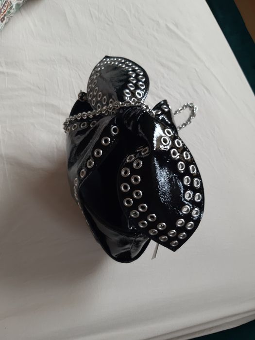 Torebka Zara mini torebeczka łańcuszek kolekcja damska czarna nity tkm