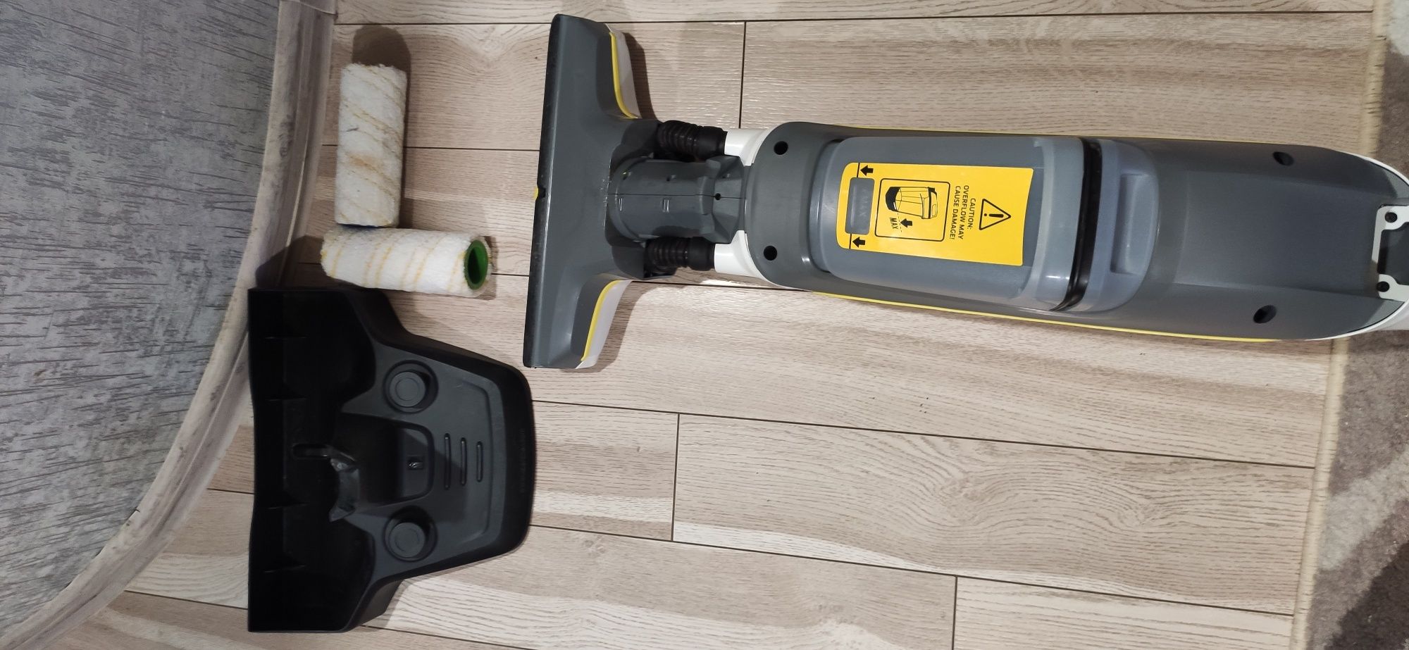 Поломойный пылесос Karcher FC 5