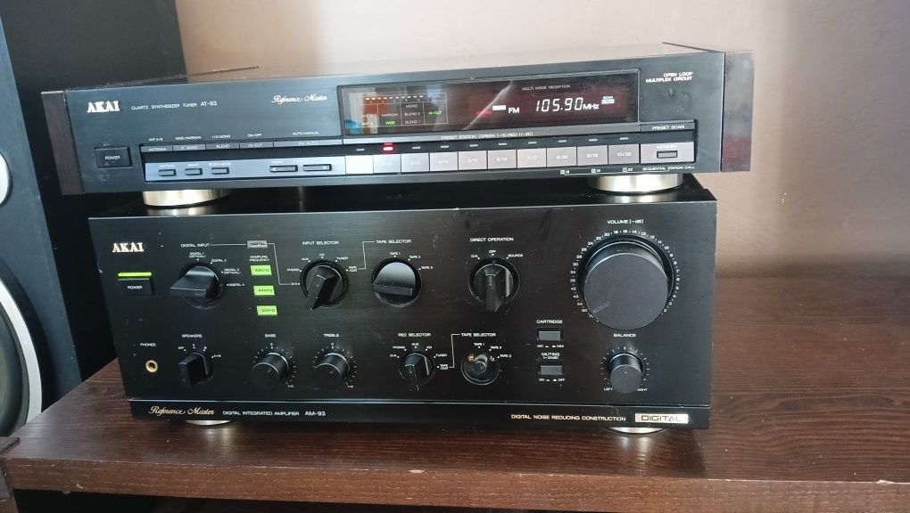 Wieża Akai Reference Master