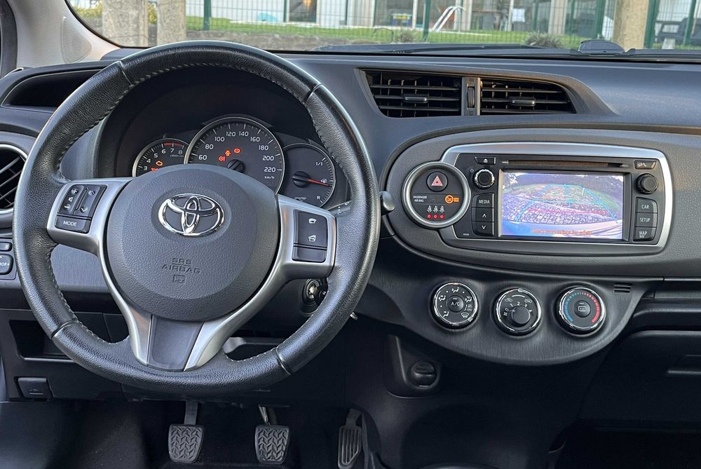 TOYOTA YARIS 1.0 poucos kms, Nacional