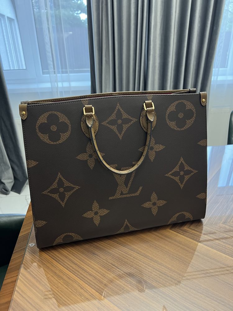 Сумка Louis Vuitton