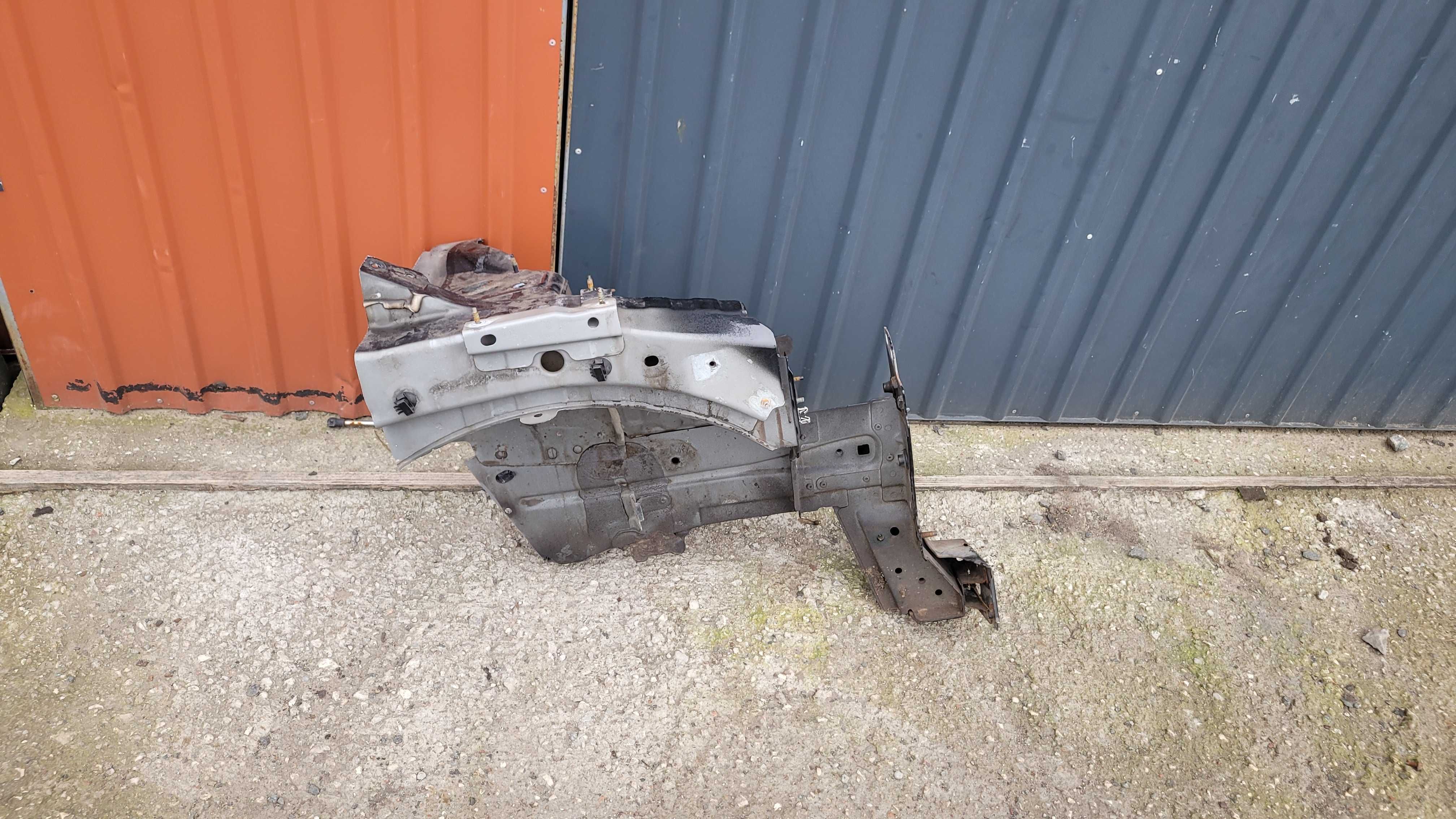 Renault clio IV 4 podłużnica prawa przednia przód TEGNE