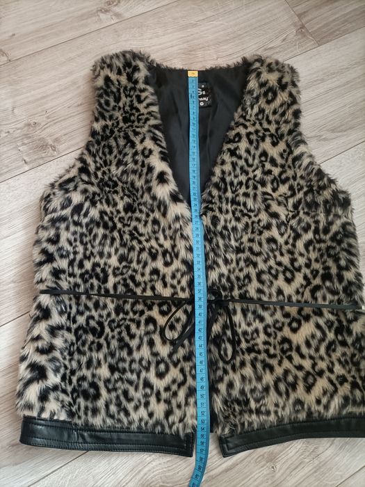 Nowe futerko w panterkę bezrękawnik (rozmiar M) Sinsay