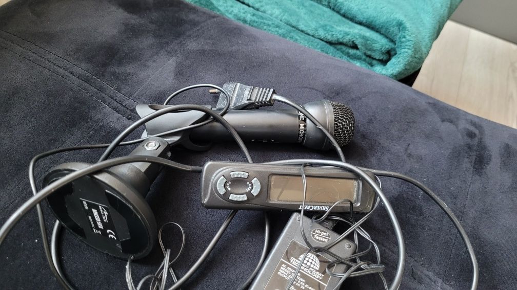 Mikrofon router modecom  mc wr 11 zasilacz Polsatu zegarek budzik