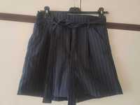 Krótkie spodnie szorty wiązane Reserved r.s