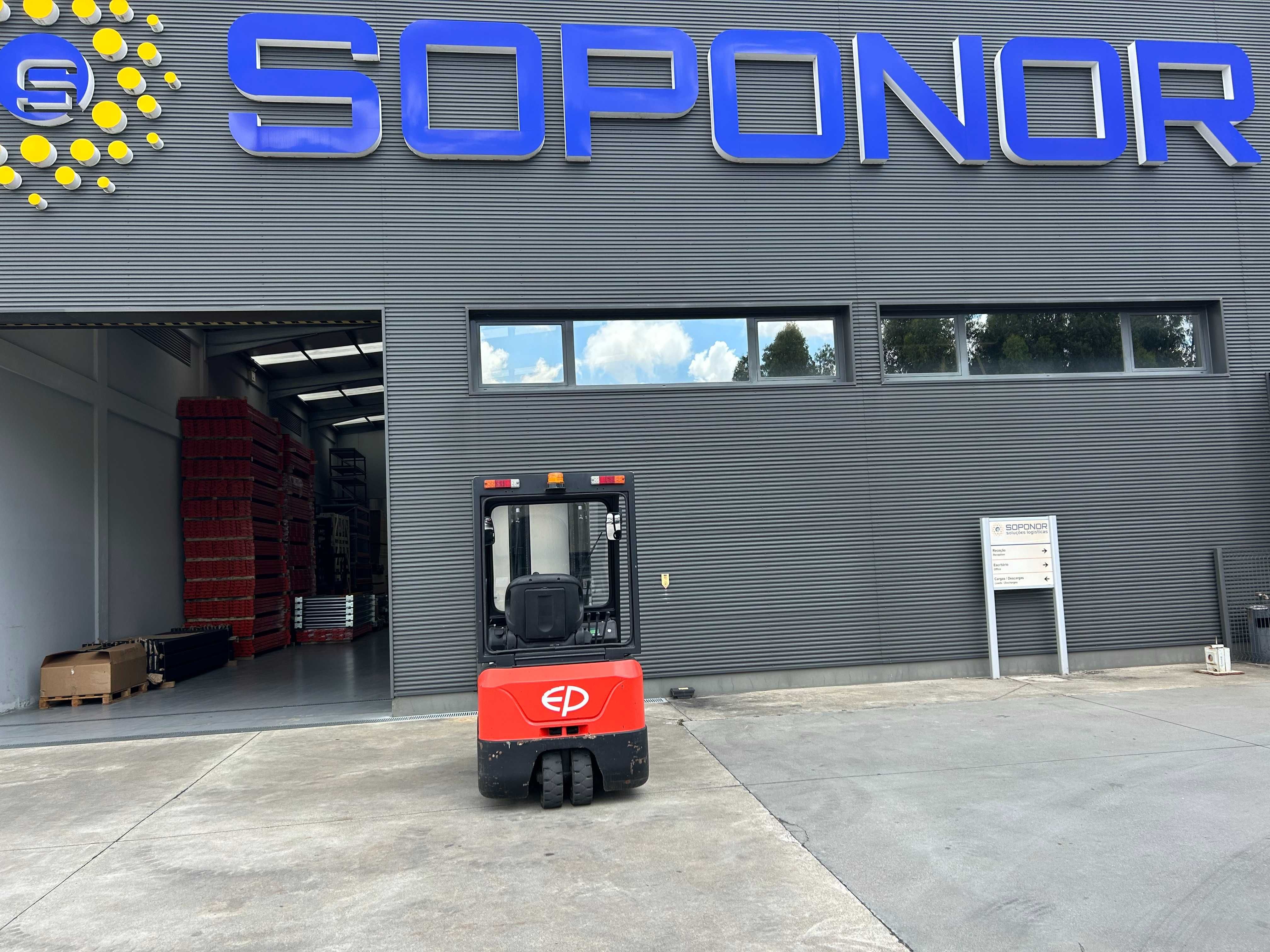 Empilhador EP CPD15TV8 1500 Kgs Elétrico