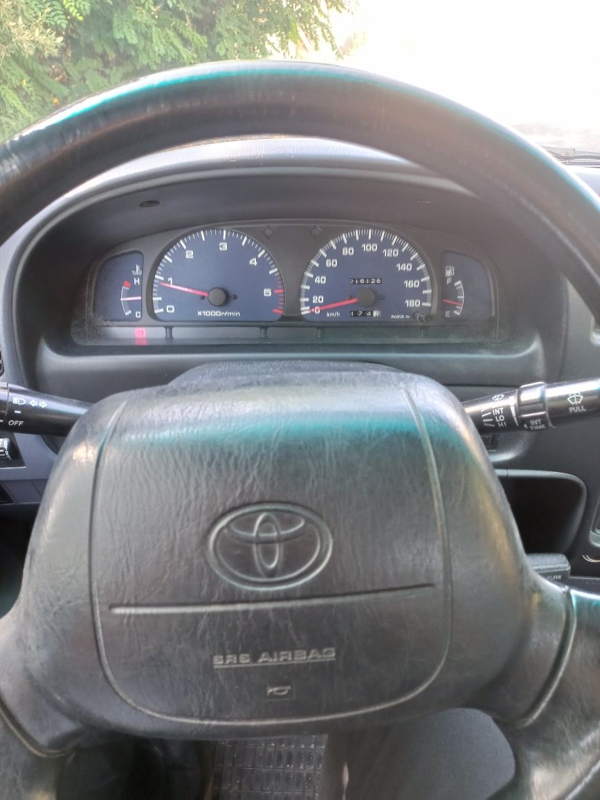 Toyota Hilux Tracker 4x4