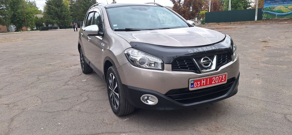 NISSAN Qashgai +2 Tecna 1.5диз. 81kv.110л.с. 6-Ступка