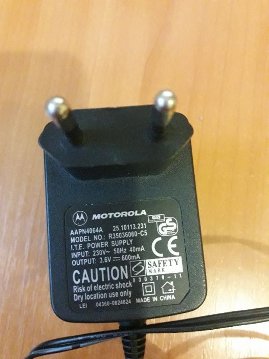 Зарядное на телефон Motorola