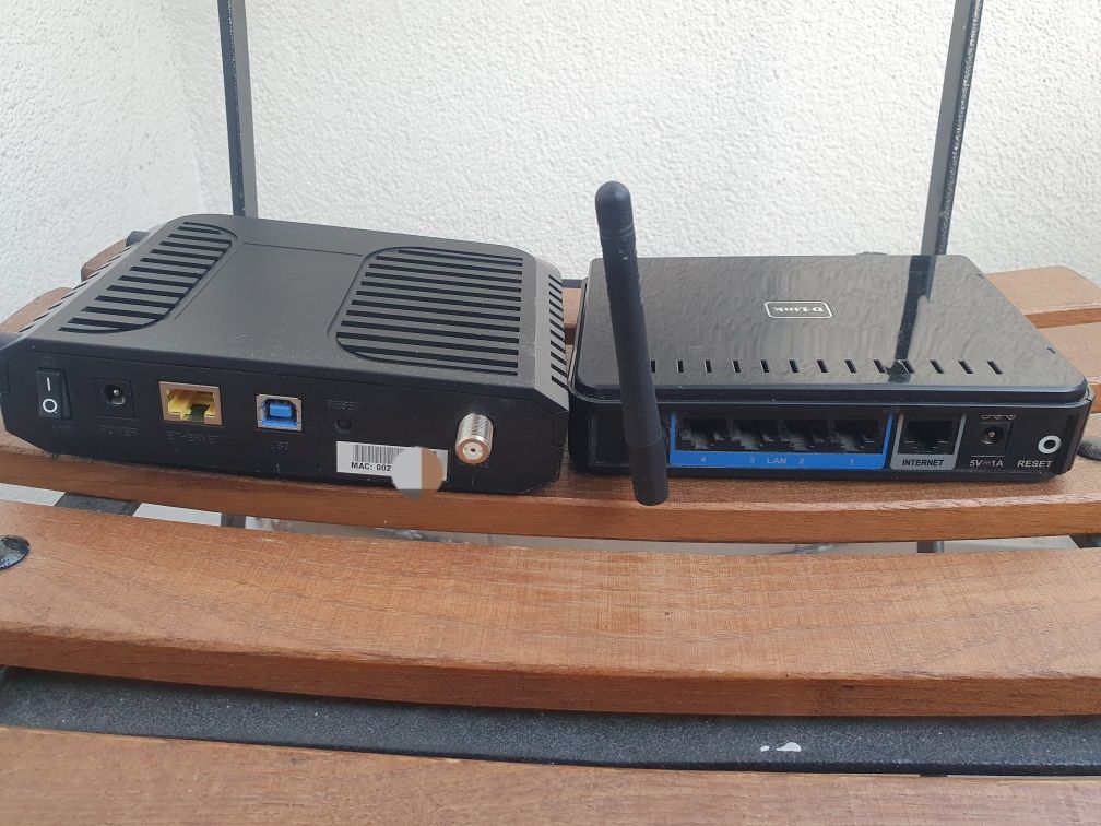 Router Modem Ruter Cisco EPC3010 D-Link DIR-600