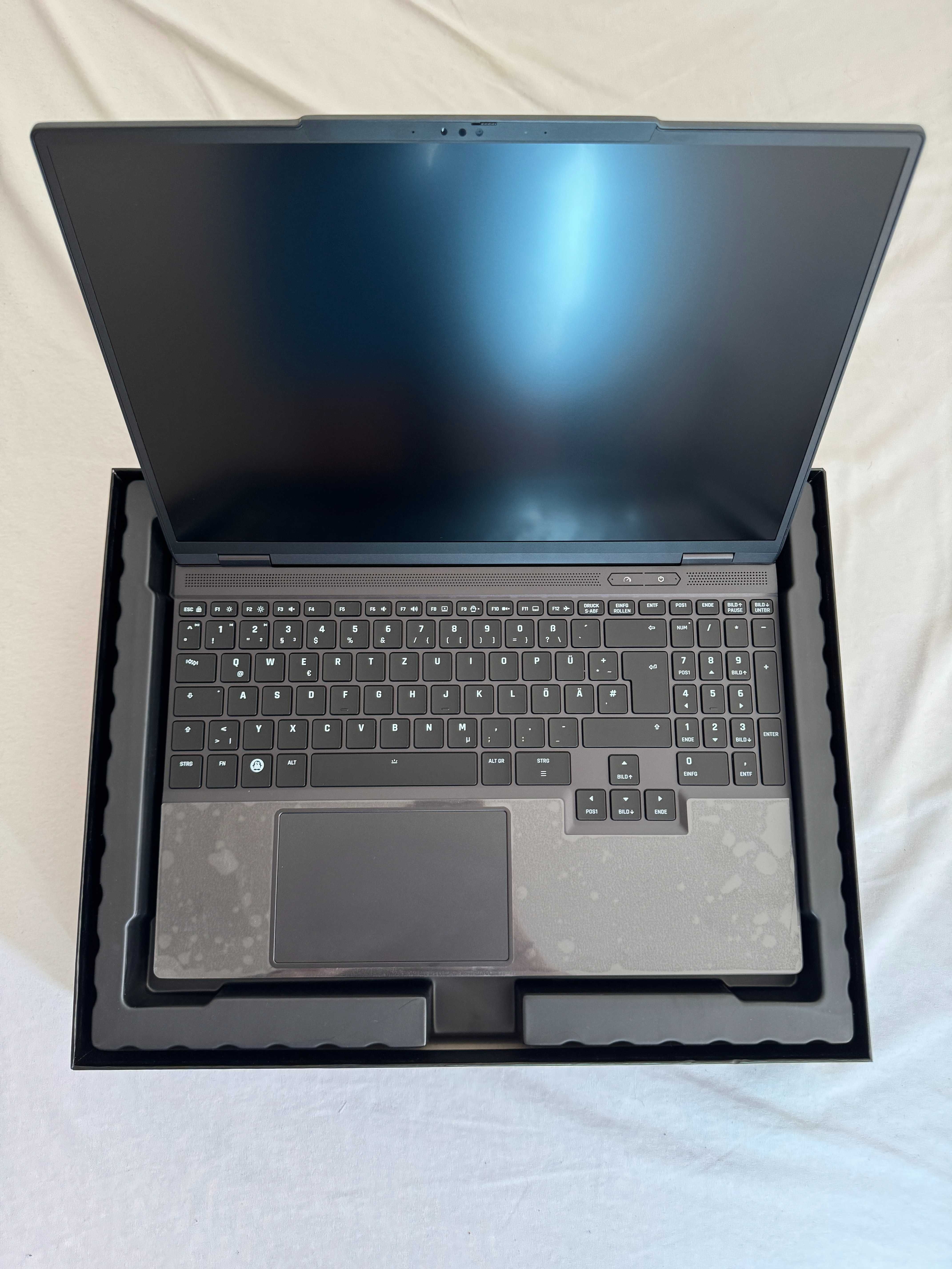 TUXEDO Stellaris Slim 15/RTX 4070/Intel Core i9-14th/96GB RAM/1 TB