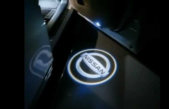 Беспроводная подсветка для двери с логотипом вашего авто