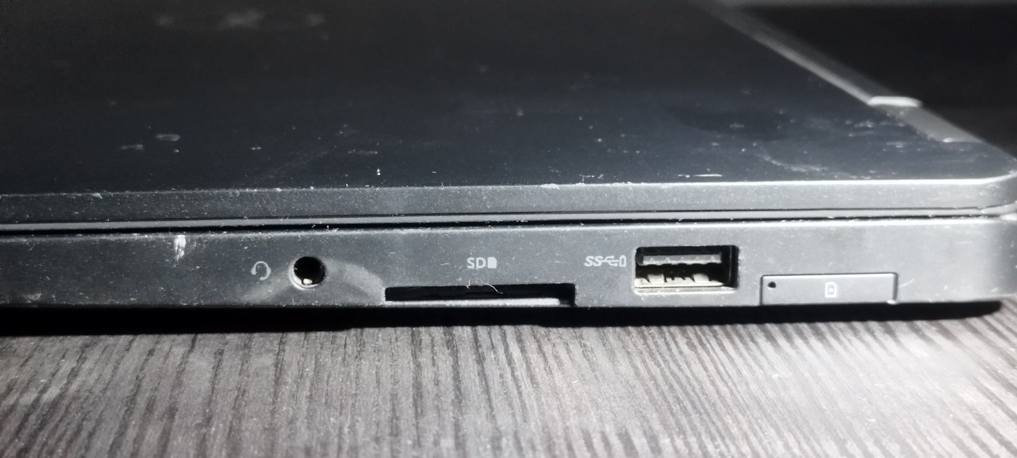 Dell E7470 - I5-6300U 8GB 256GB