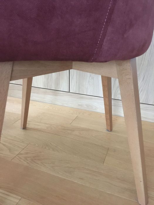 Krzesło drewniane tapicerowane pudrowy róż