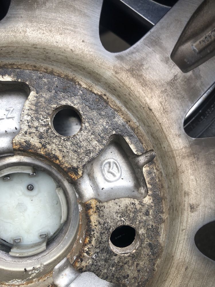 Диски 4 шт R 18 5/114.3 Mazda Оригінал .