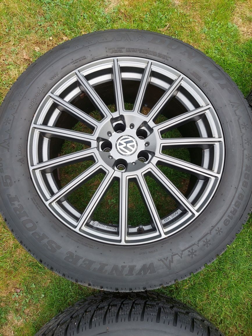 Koła VW 19'' 255/55/19 Super stan ZIMOWE