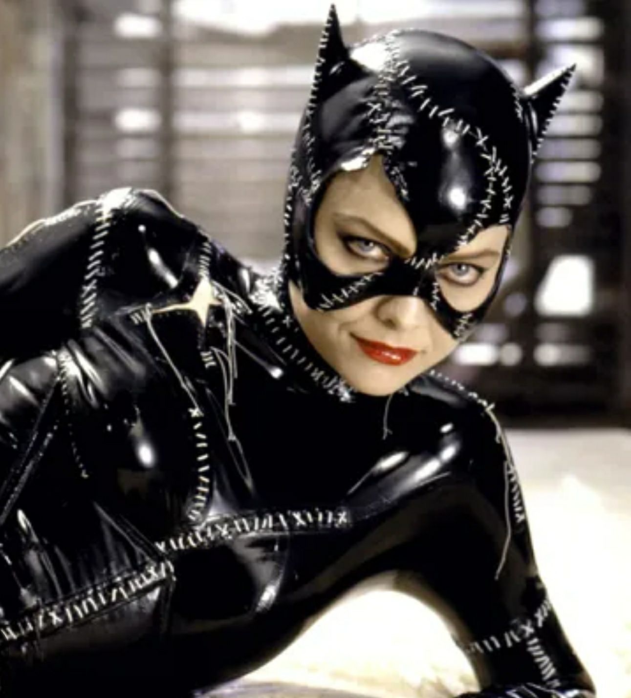 Máscara e Fato Catwoman Premium Michelle Pfeiffer