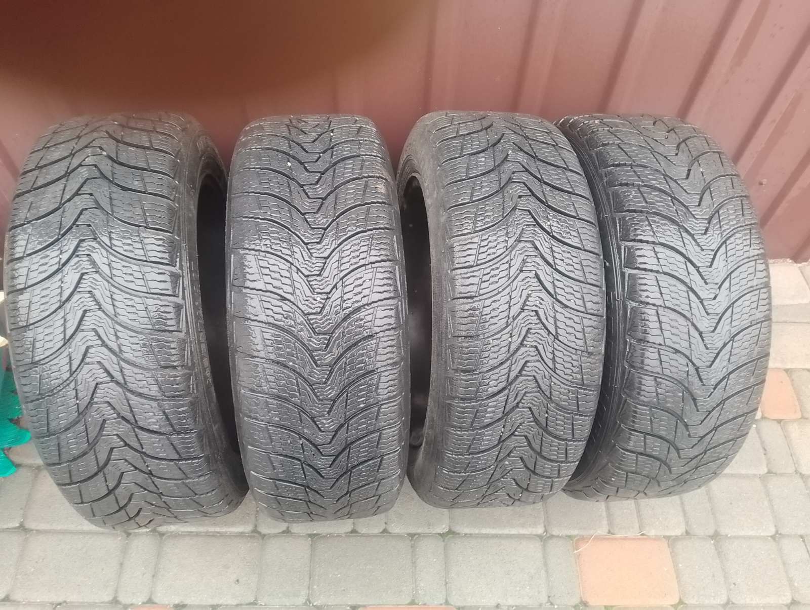 Продам шины зима