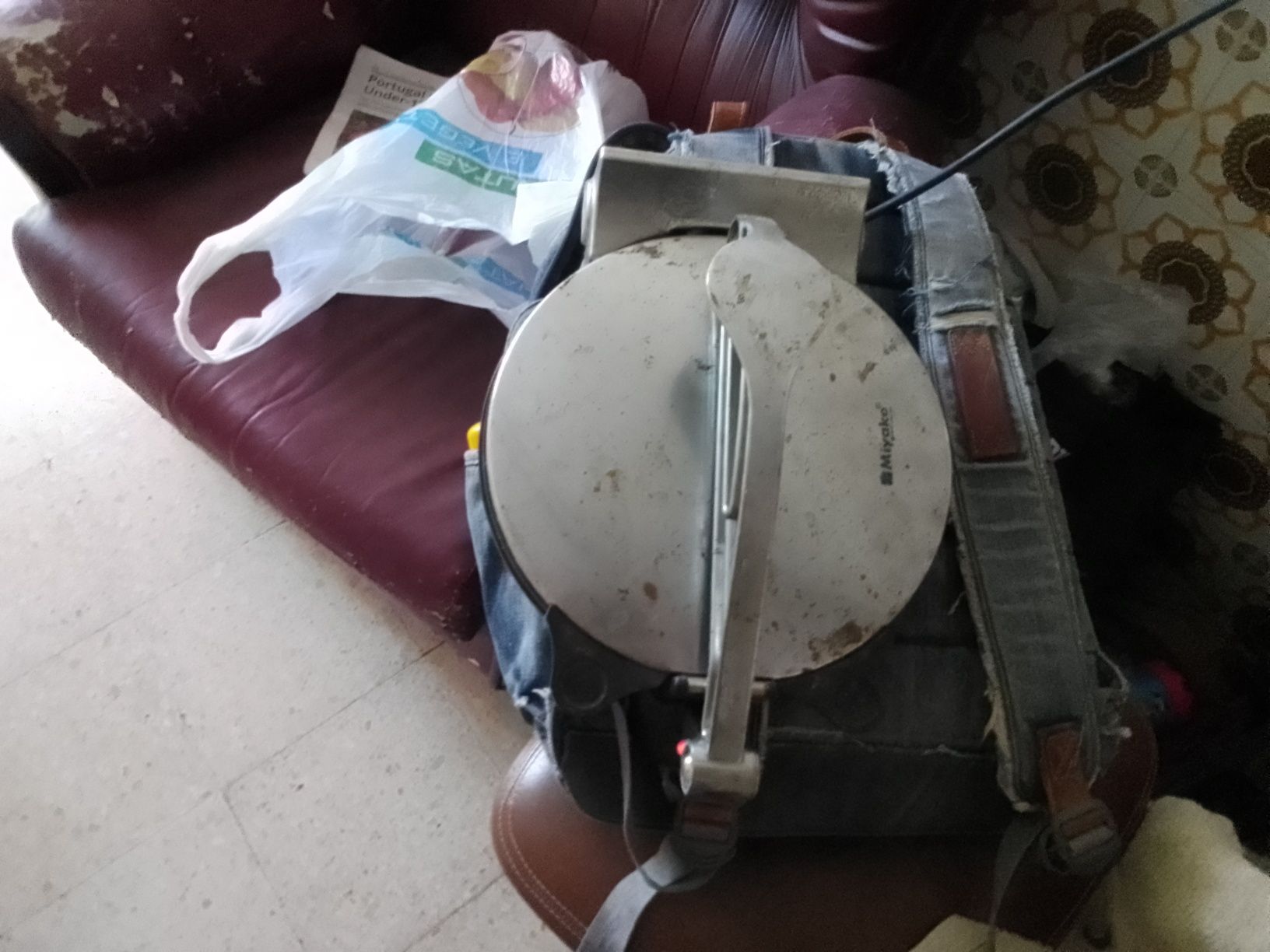 Tostadeira/Aquecedor de Sandes Profissional