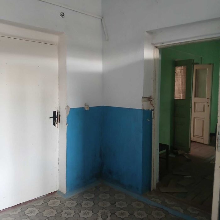 Нежитлові приміщення 78,3 м2, Чемерівці, вул. Франка 1/1