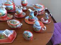 Coleção de porcelanas pintadas à mão.  Mestre de pintura VA