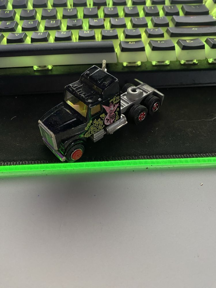 Resorak ciezarowki majorette truck
