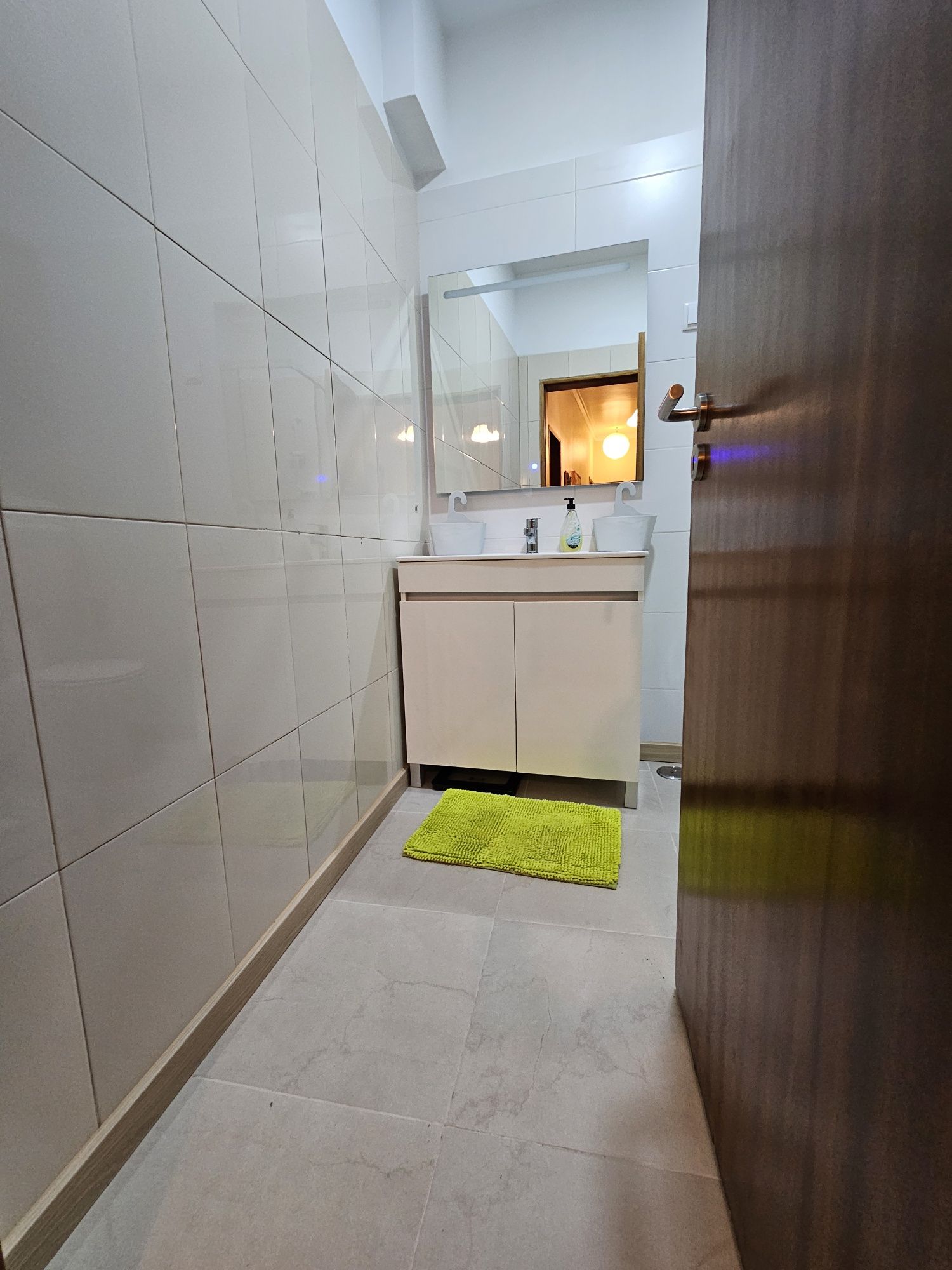 Quarto para Jovem Trabalhadora em Famões, Odivelas (Lisboa)