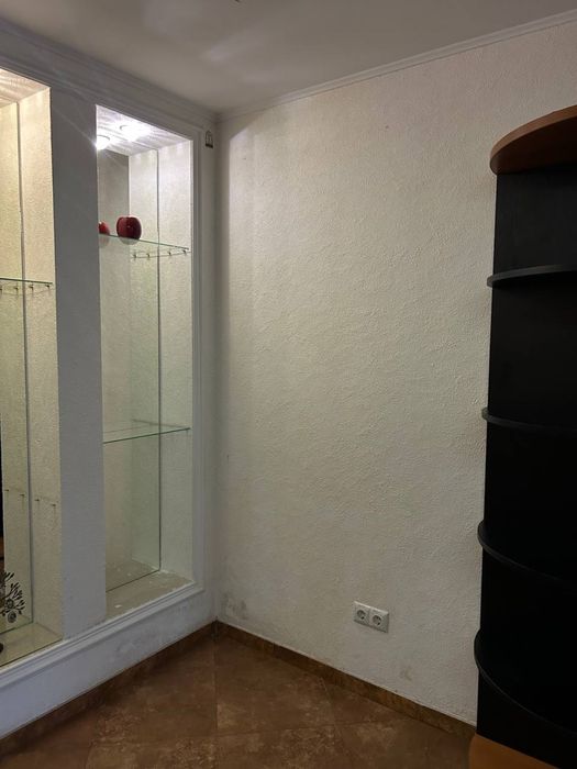 Здам місце в салоні