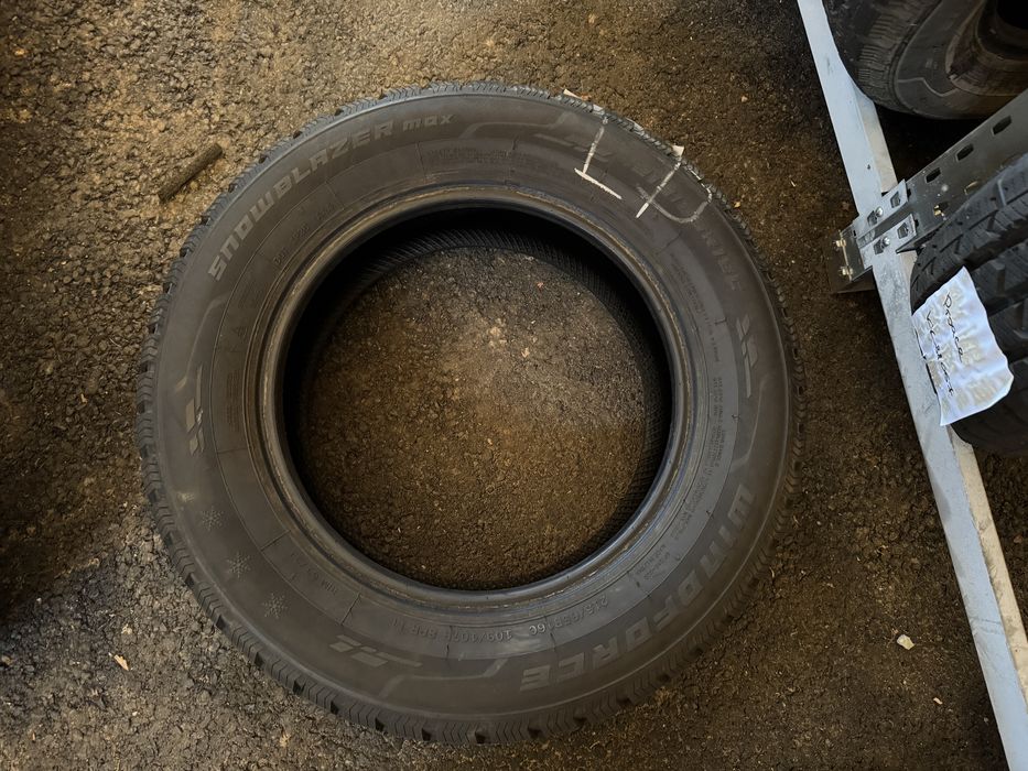 Opony zimowe docbusa 215/65R16C SNOWBLAZER max 109/107R