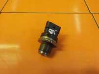 VOLVO V70 XC70 XC90 2.4 D5 09r D5244T4 czujnik cisnienia paliwa 0281002952