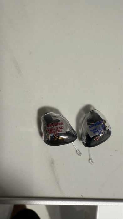 Італійський слуховий апарат міні