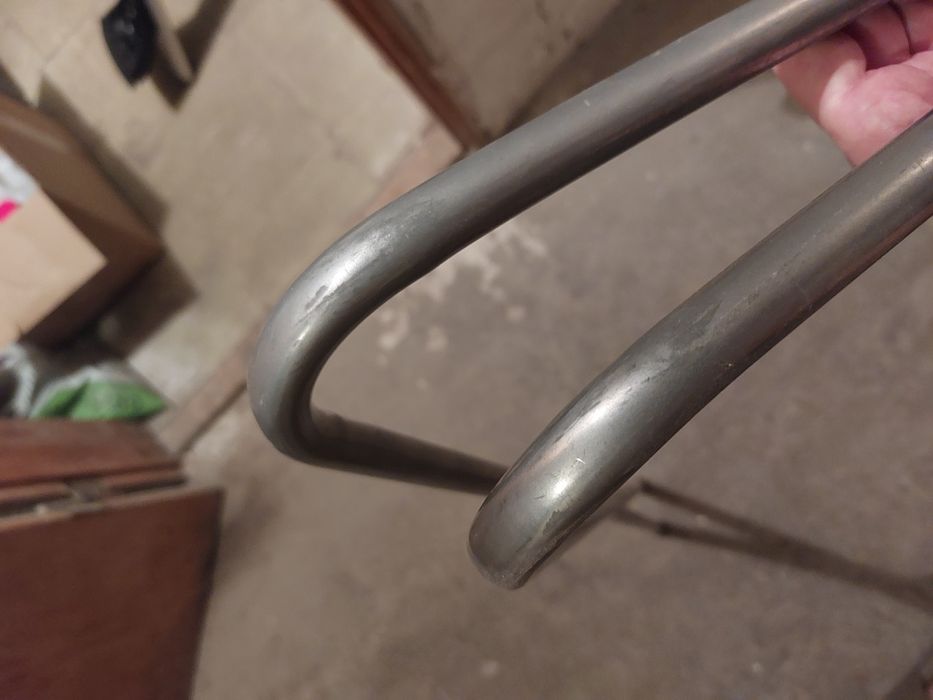 Stelaż/ stojak pod wanienkę