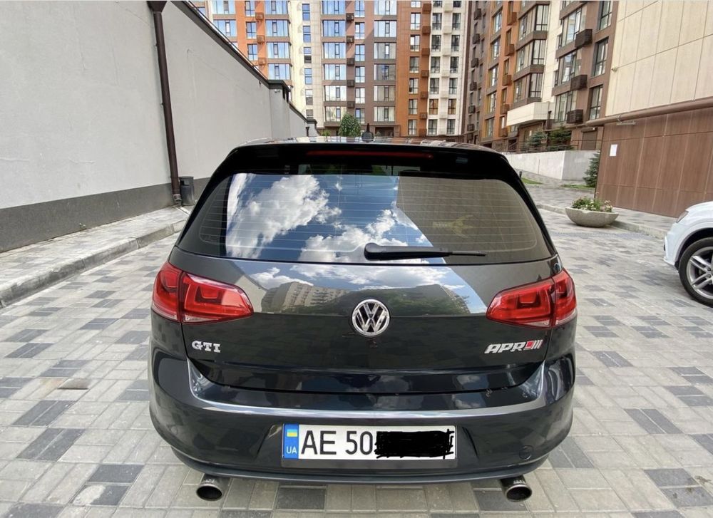 Volkswagen Golf VII GTI