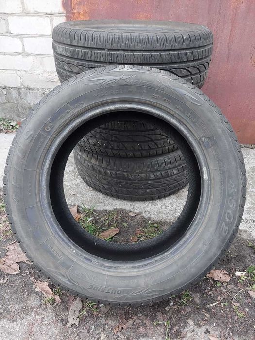 Комплект зимових шин 215/55 R16