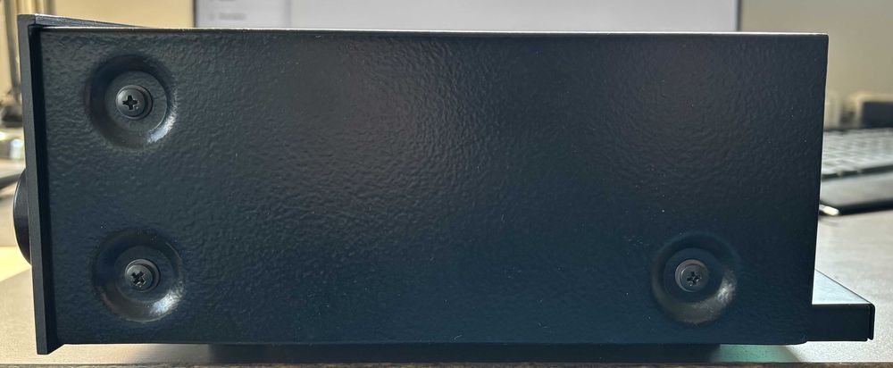 NAD 3020B i NAD 4130 stan gabinetowy.