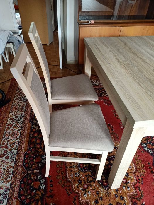 krzesła do salonu 4 sztuki