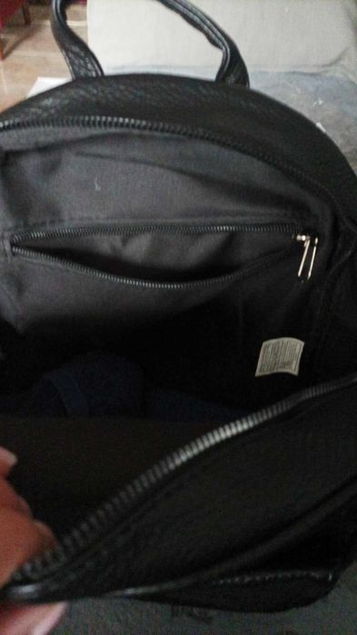 Nowy plecak damski czarny.