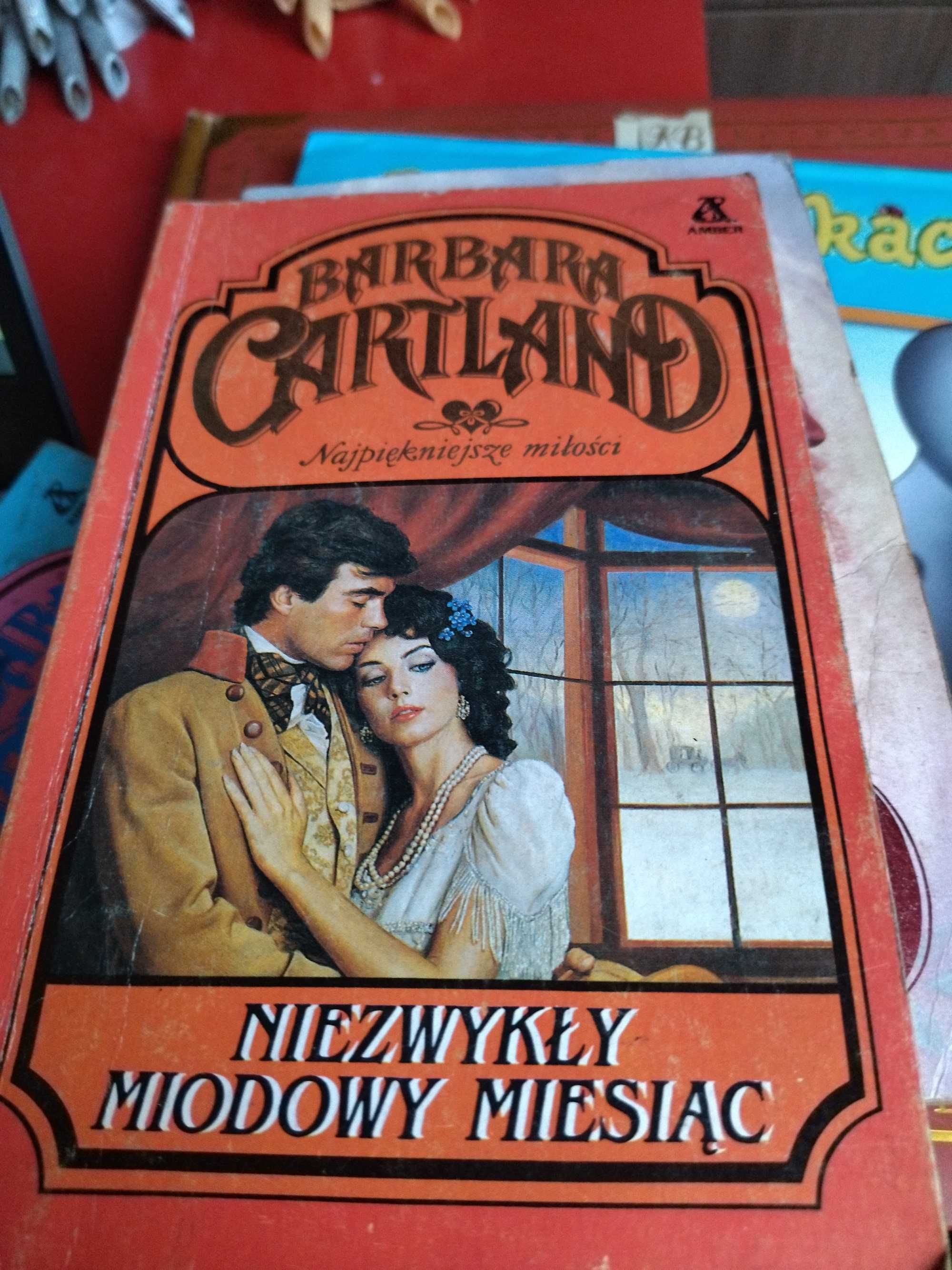Książka ksiazka książki Barbary Cartland Niezwykły miodowy miesiąc