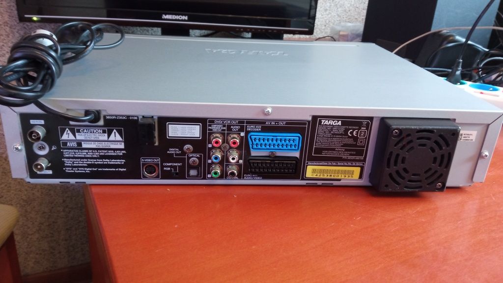 LG Targa DVR-5100X Nagrywarka DVD Combo2