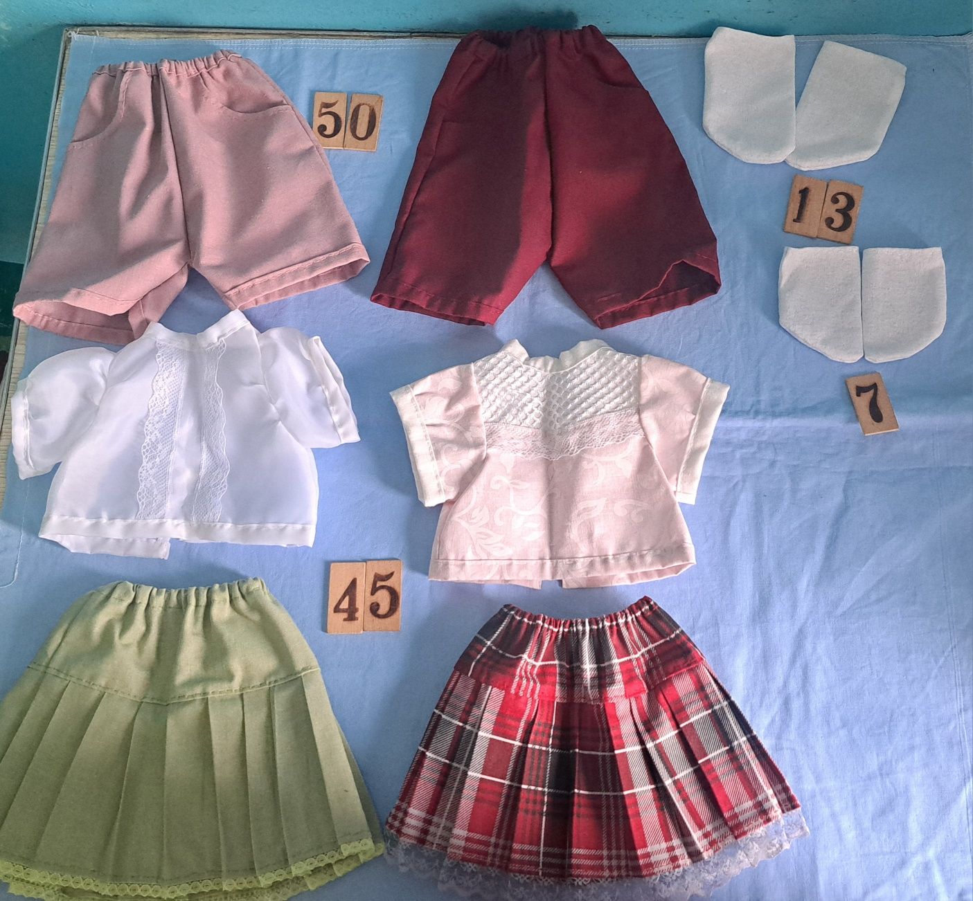 Школьная форма на куклу ГДР, СССР, школьница, платье, фартук 40-60 см