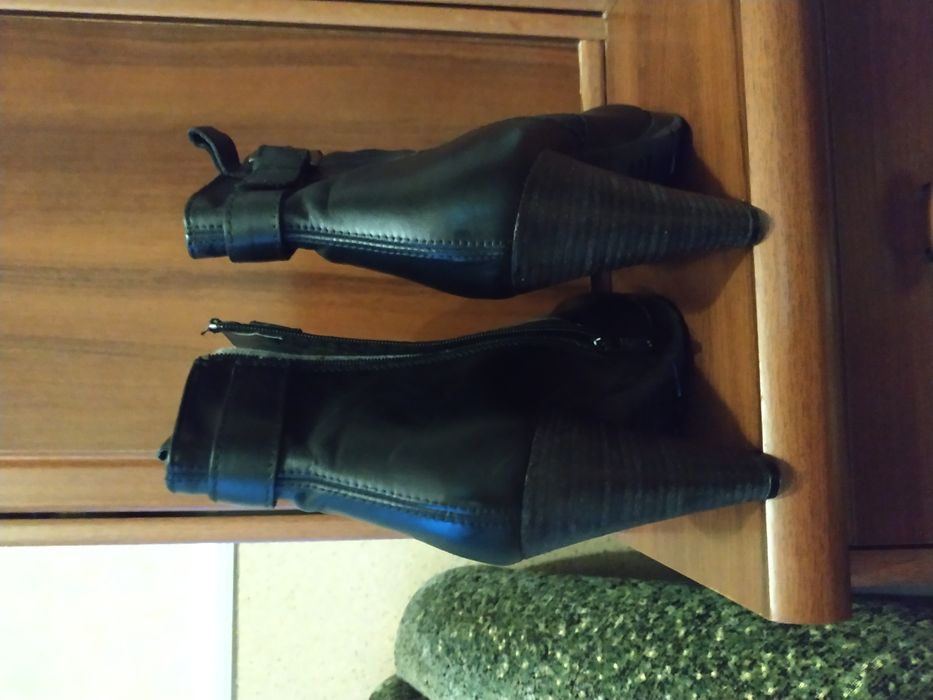 Ботильйони(осінь-весна), нові, натуральна шкіра.