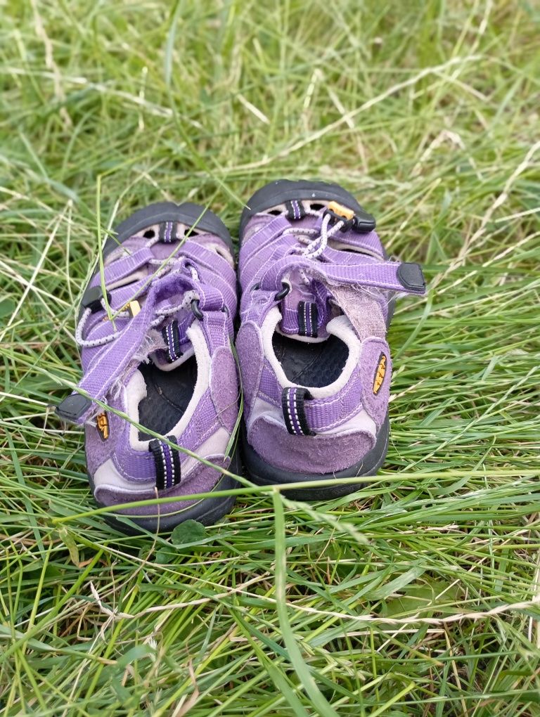 Сандалии  Keen 32