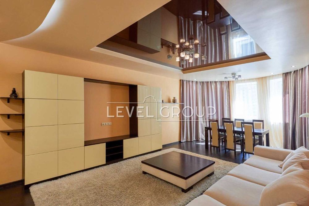 Простора трикімнатна квартира з ремонтом Голосіїво Голосіївський парк