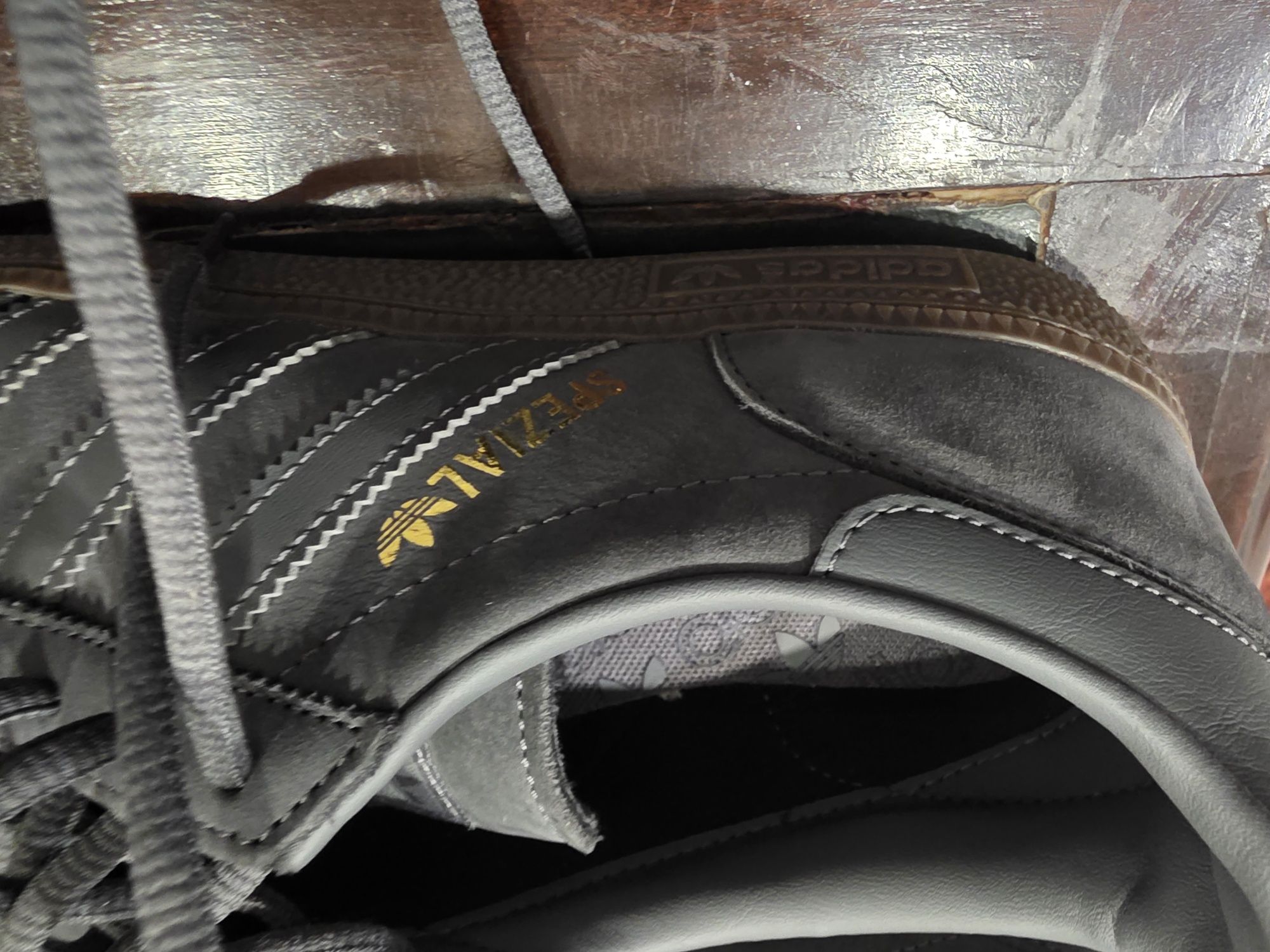 Adidas Spezial Novos