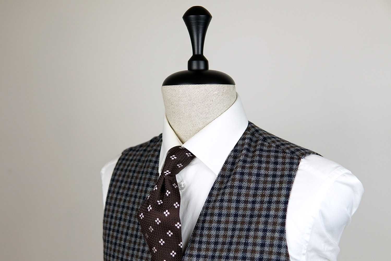 NOWY krawat SuitSupply brązowy ornamenty jedwabny jedwab garniturowy