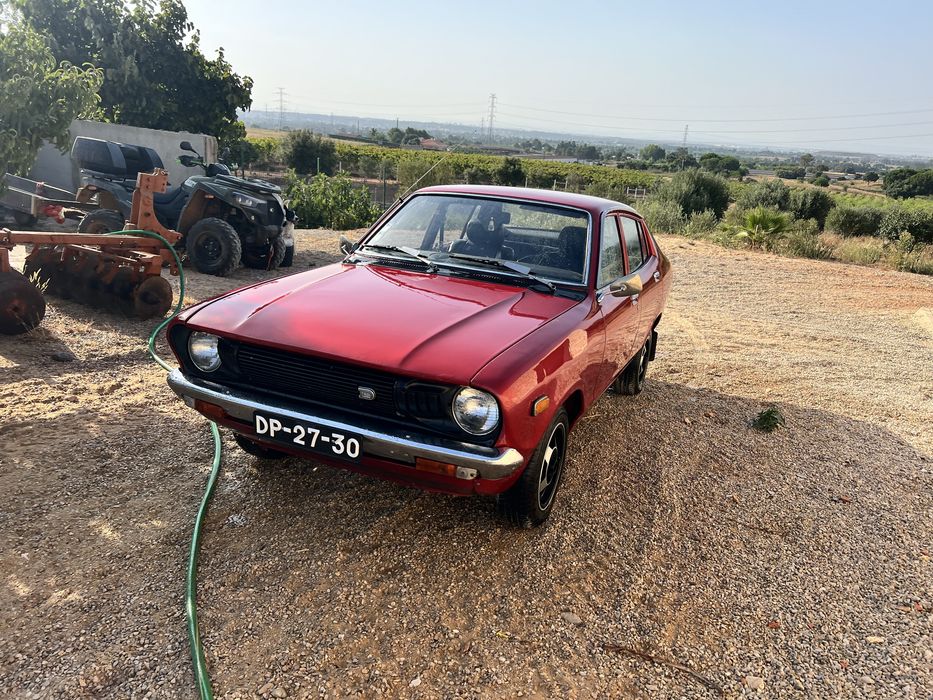 Datsun 120Y carro classico