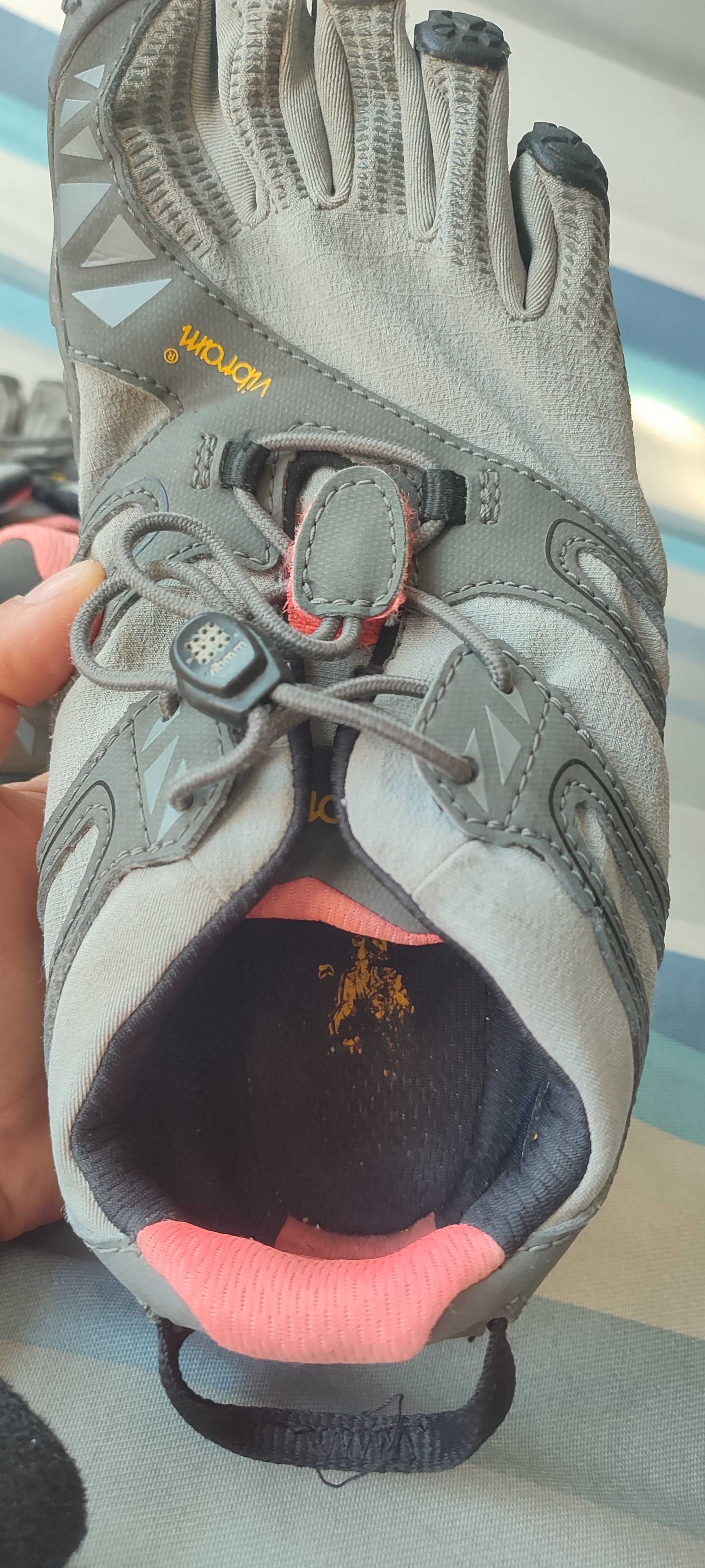 Buty pięciopalczaste Vibram Fivefingers v-trail szare 37