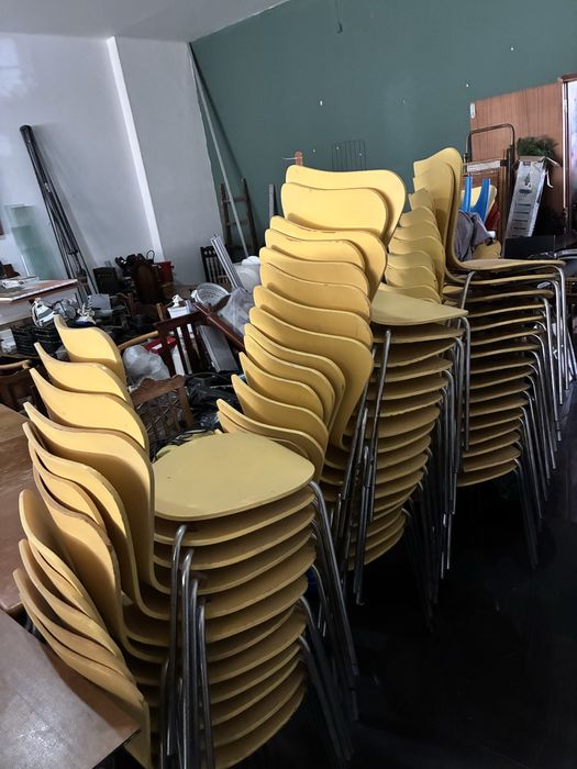 Cadeiras de reataurante